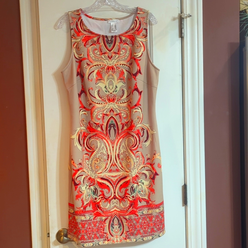Venus dress. Size X-Large. Peach & Tan.